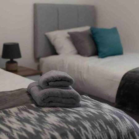 Entire Property Luton 2 Bedroom Apartment Home From Home Great Location Ngoại thất bức ảnh