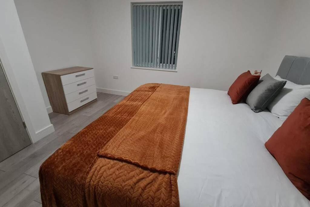 Entire Property Luton 2 Bedroom Apartment Home From Home Great Location Ngoại thất bức ảnh