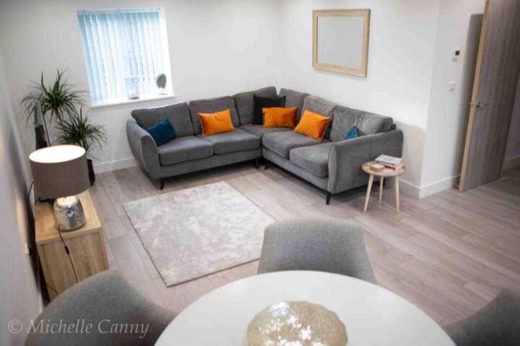 Entire Property Luton 2 Bedroom Apartment Home From Home Great Location Ngoại thất bức ảnh
