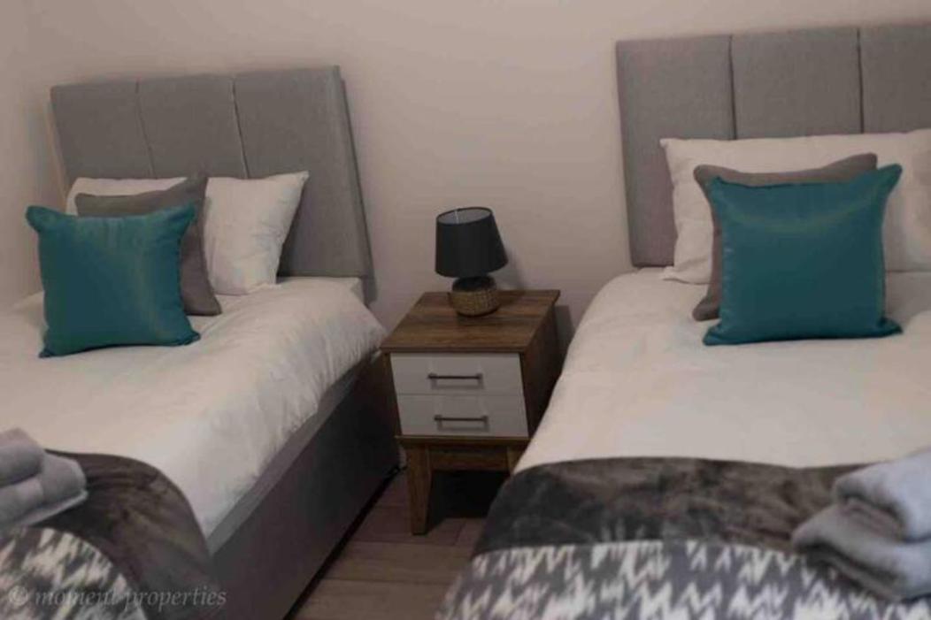 Entire Property Luton 2 Bedroom Apartment Home From Home Great Location Ngoại thất bức ảnh